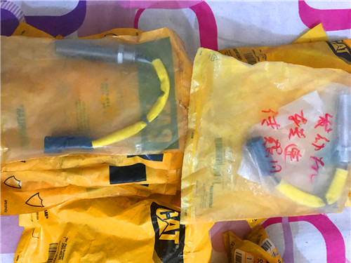 CAT工程機械522-1643轉速傳感器卡特柴油發(fā)動機配件
